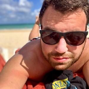 Meet your Posher, Connor